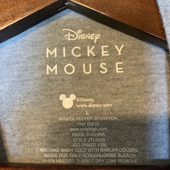Disney Mickey Mouse T Shirt Gray Sz L Woman’s Great Condition!  (W110) - Picture 2 of 6